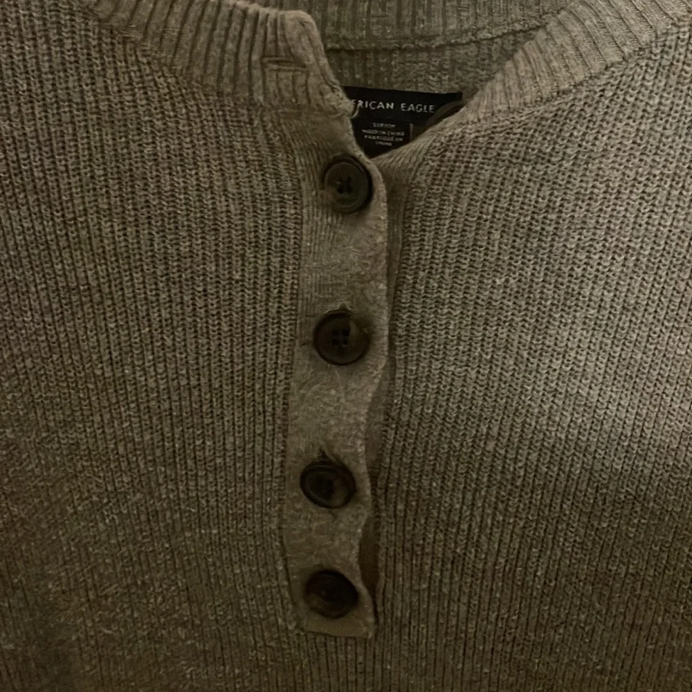 Button down sweater - Picture 4 of 4